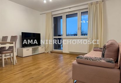 Trzypokojowe mieszkanie w balkonem w centrum