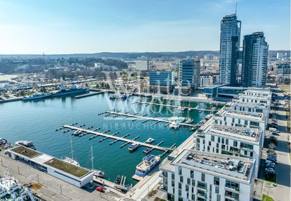 Apartament z dwiema loggiami w sea towers