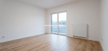 Banacha, prądnik, z balkonem
