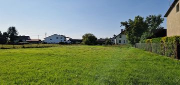 Bronów - idealna pod budowę jednorodzinnego domu