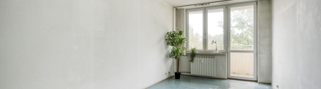 3 pokojowe, z oddzielną, widną kuchnią i balkonem!