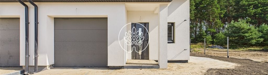 Dom z lasem, duża działka