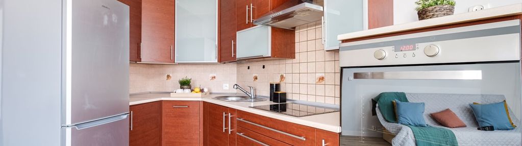 Przytulne 2-pok. 44 m² z piwnicą i garażem-srebrna