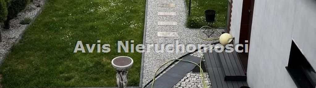 Ciekawy bliźniak przy wylocie na wrocław