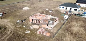 Działka z rozpoczętą budową długie nowe