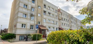 Trzypokojowe po generalnym remoncie, balkon