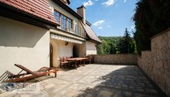 Villa|garden|wola justowska|fully equipped|fromnow