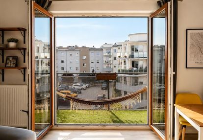 Słoneczne 2 pokoje,balkon,niskie koszty,nowe miast