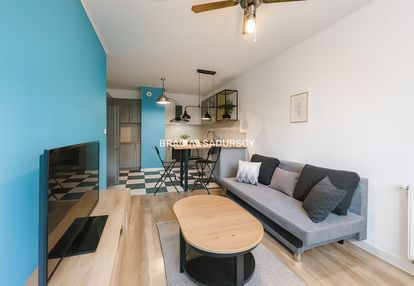 Sprzedam mieszkanie z ogrodem oraz garażem