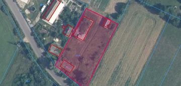 Działka siedliskowa z zabudową 2194 m² w wiskach
