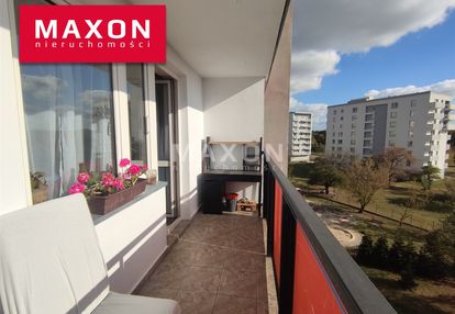 3 pokoje z oddzielną kuchnią i balkonem na bródnie
