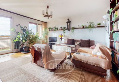 Przestronne mieszkanie/4 pokoje/winda/gaj