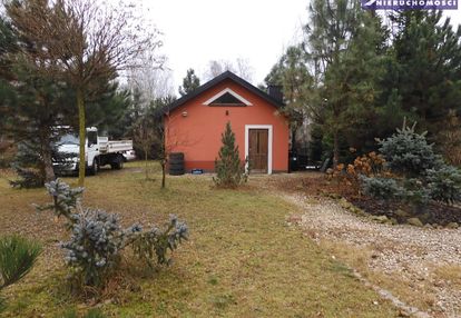 Działka z garażem i altanką blisko centrum miasta