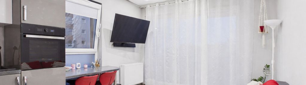 Dwa pokoje, loggia, winda, pełne umeblowanie