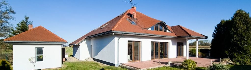 Rodzinna enklawa w zielonej okolicy