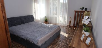 2 pokojowe z oddzielną kuchnią blisko starówki