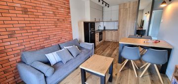 Apartament z balkone, garażem, ogrodzone osiedle
