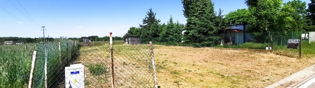 Działka budowlana nad jeziorskiem, brzeg