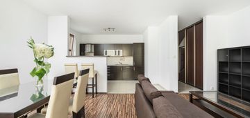 Mieszkanie przy polu mokotowskim