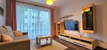 Przy metrze młynów - duży balkon - klimatyzacja