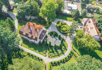 Dworek / dwa budynki z parkiem / hotel + sale