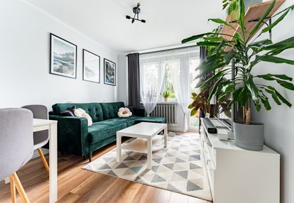 3 pokojowe mieszkanie po remoncie | balkon | winda