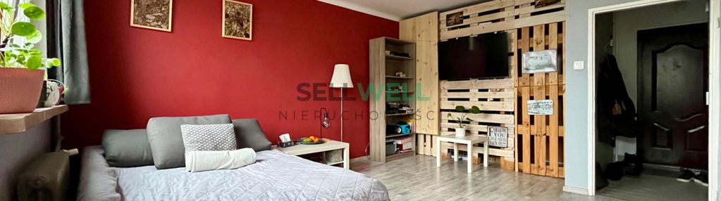 Funkcjonalna kawalerka z balkonem