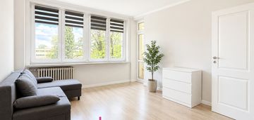 2-pok. mieszkanie, niska zabudowa, garaż zew.