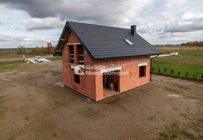Nowy dom w stanie surowym otwartym - działka 8ar