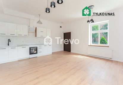 Wykończone | blisko centrum | parking za bramą