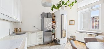 Doskonała lokalizacja/ historyczny klimat/ wysokie