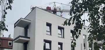Bliski termin oddania inwestycji. garaż; ogród