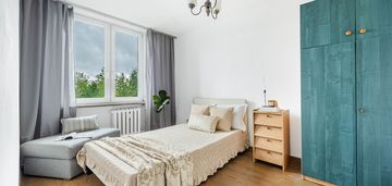 Blisko metra | osobna kuchnia | zielony widok