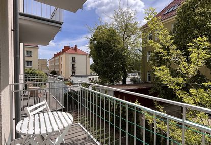 -rezerwacja-słoneczna kawalerka z balkonem
