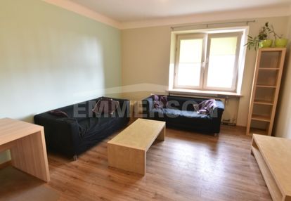 2 pokoje | osobna kuchnia | rondo matecznego | miejsce parkingowei52m2
