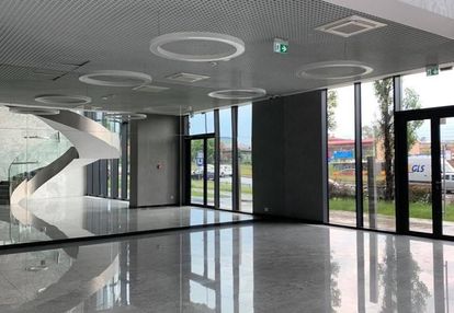 Wysoki standard, miejsce postojowe w garażu