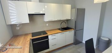 Zaciszna/2 oddzielne pok/balkon/garaż/ od sierpnia