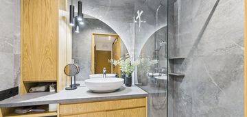 Dwu poziomowe mieszkanie z garażem - bartąska 8