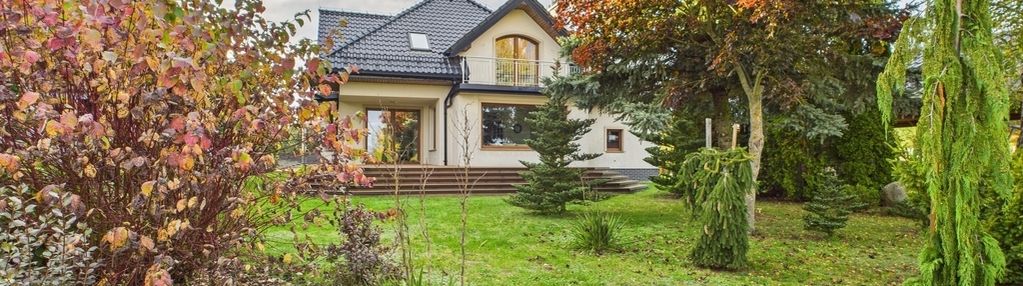 Posiadłość z duszą nad jeziorem dąbrowa wielka