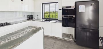 Duży nowoczesny dom | możliwość 2 mieszkań | 1040
