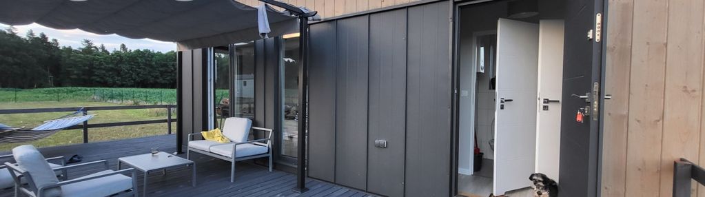 Ładny, wyposażony domek rekreacyjny z 2021 roku