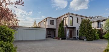 Dom z ogrodem i stawem | 317 m² | przedszkole 50m