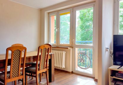 Sudecka-46m2-rozkład-3pok-balkon-miejskie-piwnica.