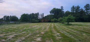 Działka pod zabudowę jednorodzinną blisko lotniska