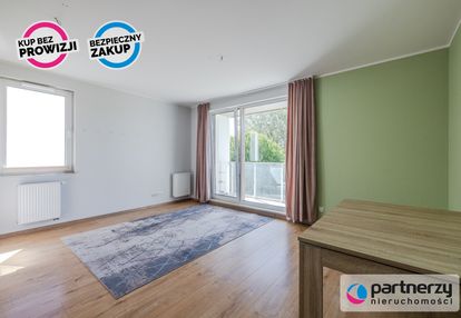 4 pokoje z miejscem w hali i 2 komórkami!