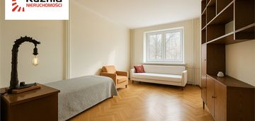 Ciche mieszkanie, 3 oddzielne pokoje winda