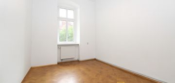 2 pok. kuchnia garderoba/miejskie winda rozkład