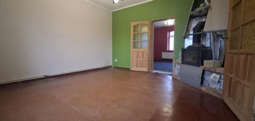 Pół domu na sprzedaż!