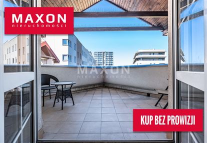 Przestronny apartament z dwoma balkonami.