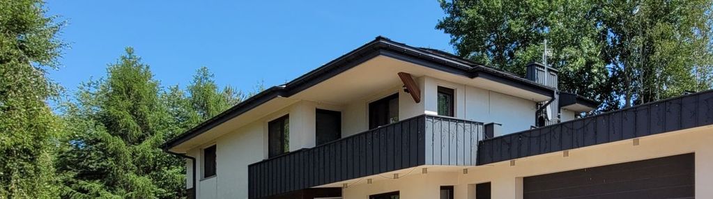 Nowoczesny dom w bardzo dobrej lokalizacji